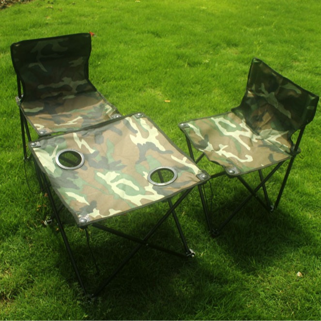 Directo de fábrica mochila portátil al aire libre mesa plegable y silla de picnic Silla de pesca camuflaje conjunto de tres piezas
