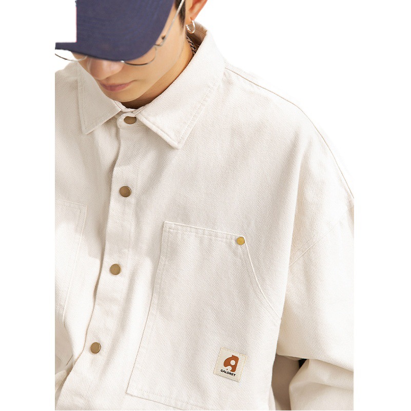 Camisa de manga larga estilo japonés para hombre, estilo informal, primavera 2025, nueva, holgada, retro, con tachuelas y parches, estilo chaqueta