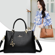 专柜包包女包2024新款女士手提包大容量女包中年妈妈单肩包女bags