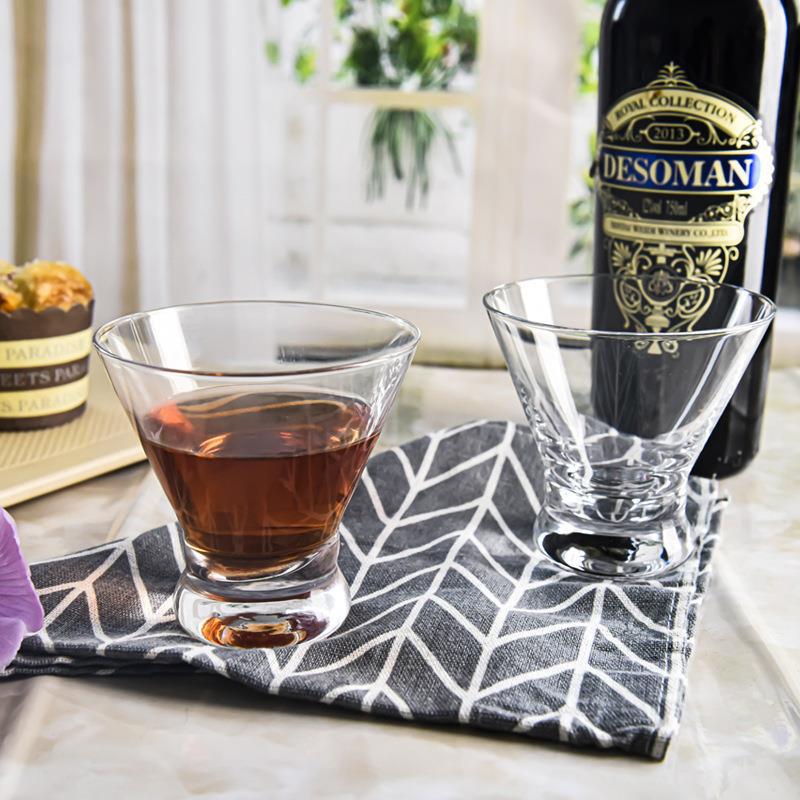 Transparent cocktail glass for ice cream for commercial use