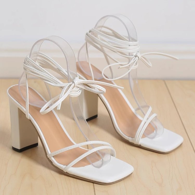 Women's Heeled Sandals With T-strap And Backless Polished Leather_voghion.com