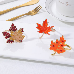 Hotel New Yellow maple leaf napkin ring temperament Diamond-embedded Thanksgiving napkin ring alloy factory wholesale