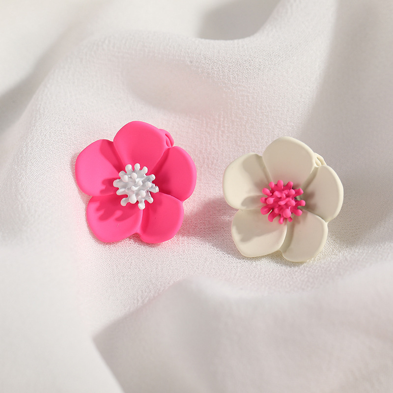 1 Pair Sweet Flower Stoving Varnish Alloy Ear Cuffs display picture 8