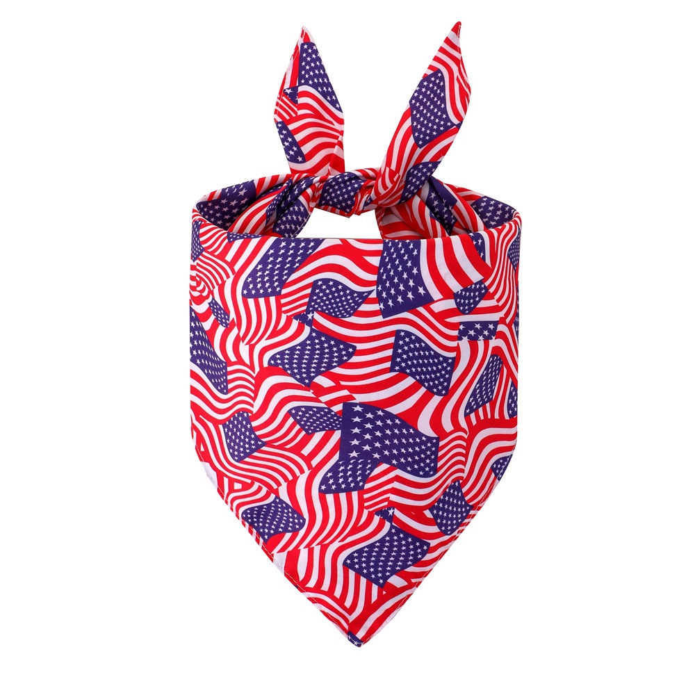 Oferta transfronteriza en stock suficiente bandera estadounidense bufanda triangular para mascotas Día de la Independencia toalla de saliva para mascotas bufanda para perros