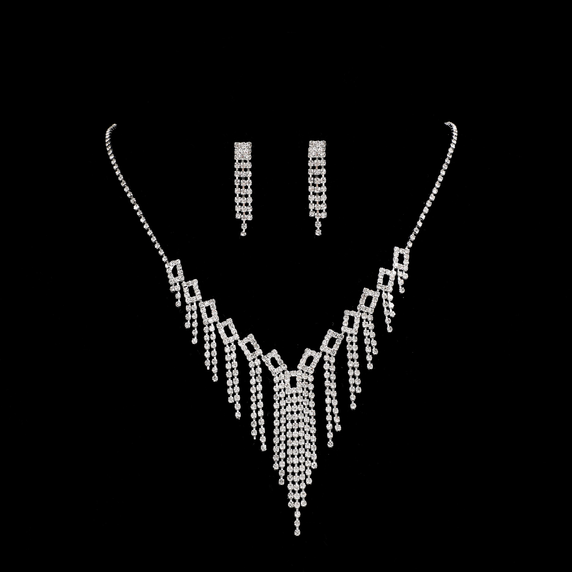 Sweet Water Droplets Tassel Eye Rhinestone Copper Plating Earrings Necklace 2 Piece Set display picture 2