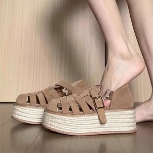 Vintage Woven Hollow Roman Sandals Women's 2025 Summer New Thick Sole with Skirt Sandals Design Sense Piggy Cage Shoes