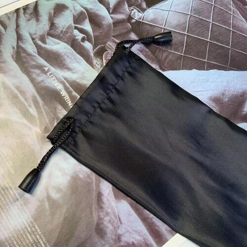 Black glasses bag manufacturer direct sales large supply of waterproof and dustproof microfiber sunglasses storage bags