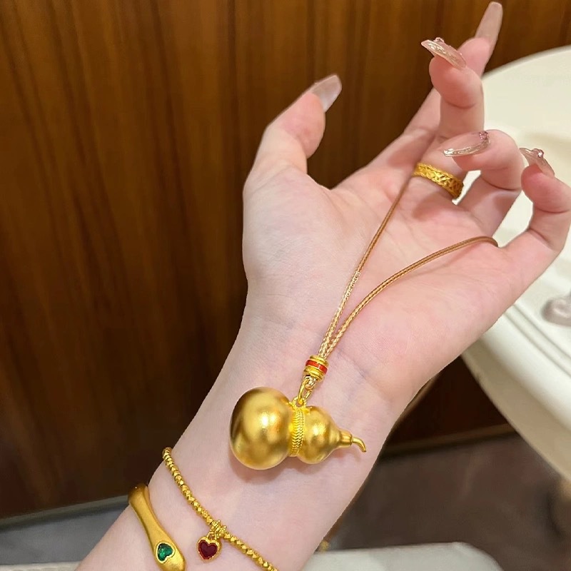 Negozio di oro stesso stile vecchio stile color oro ciondolo zucca nuova collana zucca Fulu stile cinese catena maglione regolabile_voghion.com