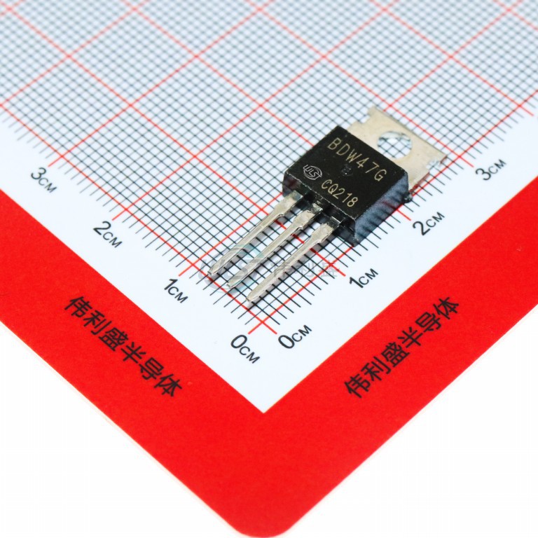 BDW47 BDW47G 15A 100V PNP达林顿三极管 直插 TO-220 晶体管