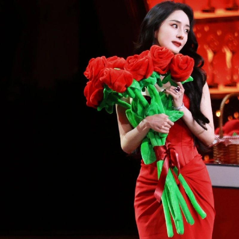 杨幂同款一朵玫瑰花超大新款一支布艺情人大束仿真花束礼物超大|undefined