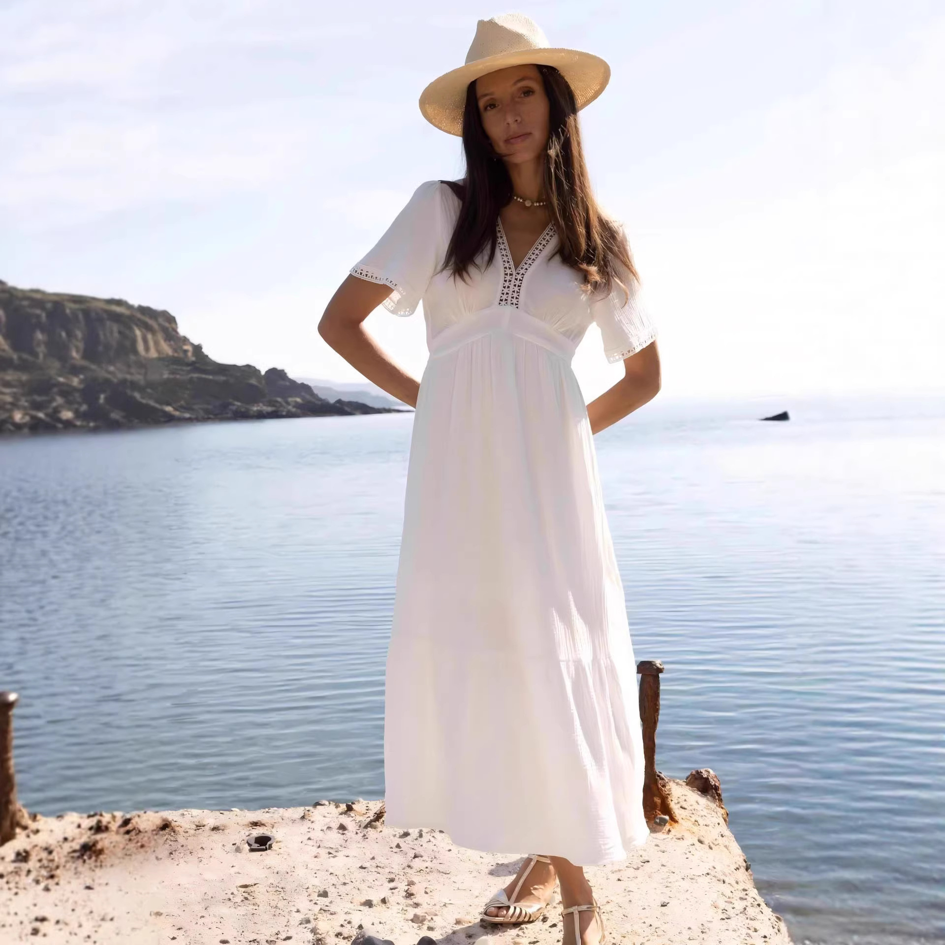 ng2510292 Strandkleid im Urlaubsstil für Damen, V-Ausschnitt, Kurzarm, Schlitz, langes Kleid, atemberaubende Midi-Länge_voghion.com
