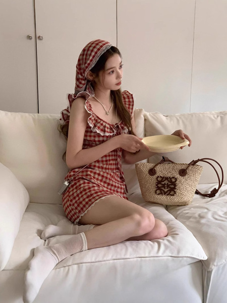 Small design retro summer dress