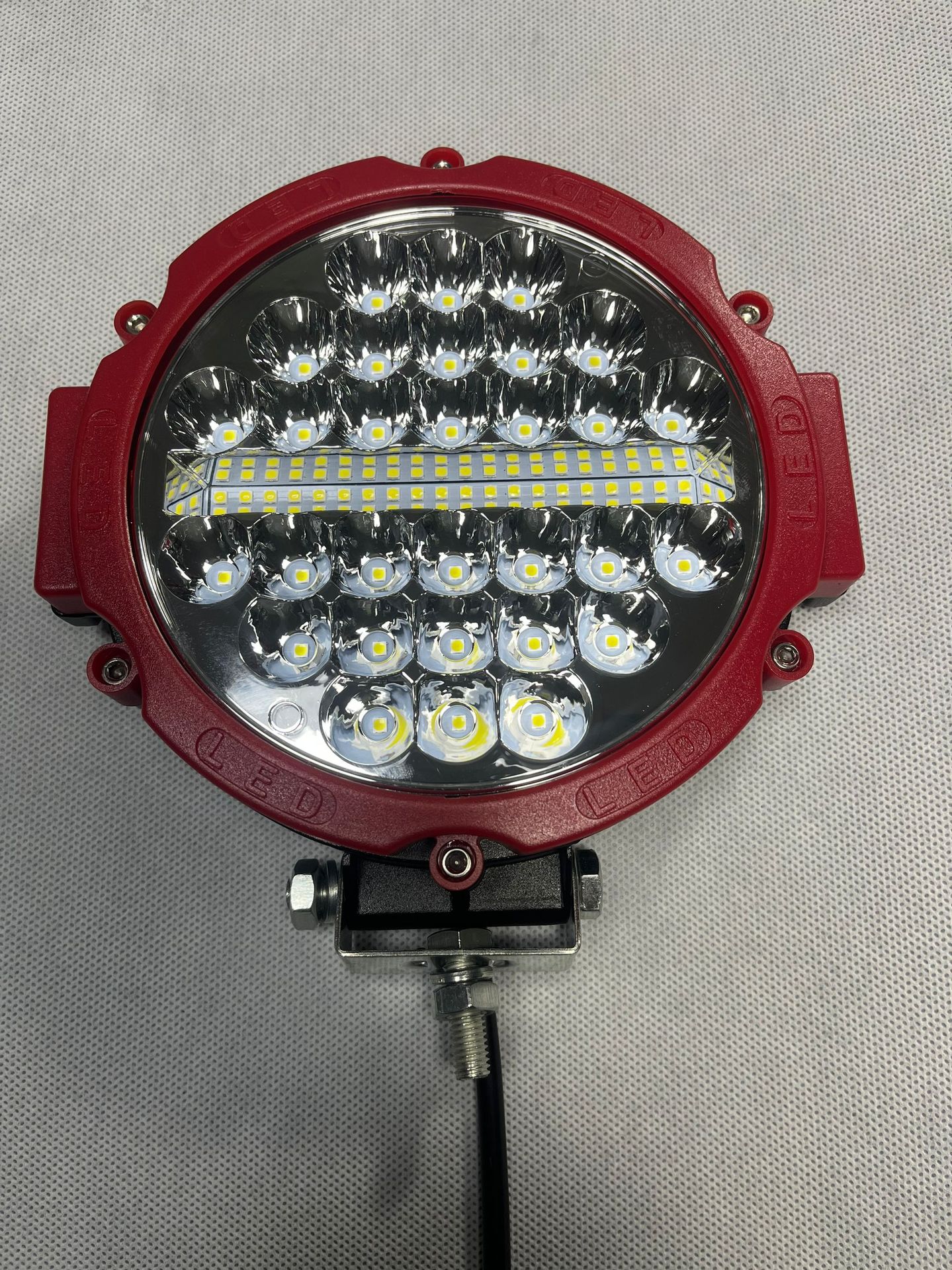 7-inch 70LED off-road work light LED modified spotlight engineering vehicle front bumper light truck ceiling light overhaul