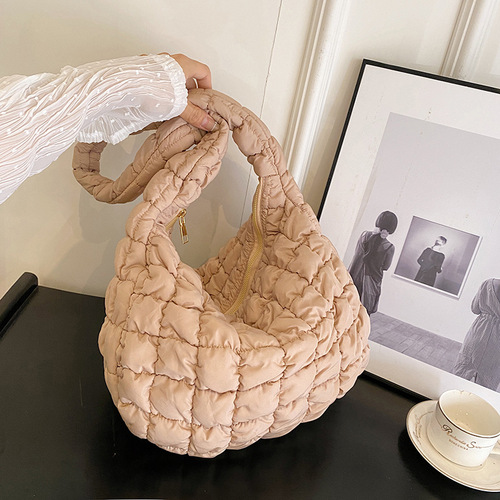2024 New Pleated Cloud Bag Large Leisure Down Cotton Jacket Women's Bag Versatile Fashion Shoulder Cross-Body Dumpling Bag