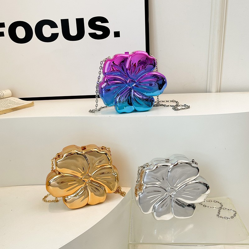 Flor original oro relieve bolsas para mujeres 2024 nuevo nicho diseño ligero de lujo de alta sensación vestido de noche bolsas de banquete