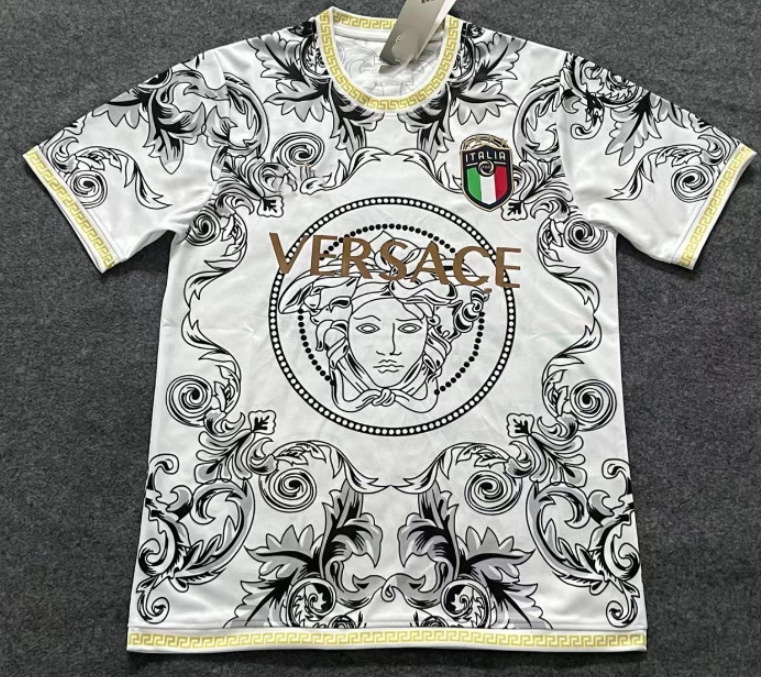2425 Camiseta de fútbol de local y visitante transfronteriza italiana Edición especial Serie de camisetas Suministro directo de fábrica Edición conjunta