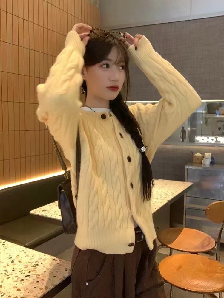 노란색