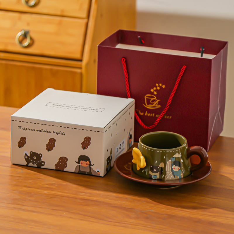 Tazas de café muy bonitas retro relieve mariposa taza de latte taza de café conjunto de platos para las chicas regalos