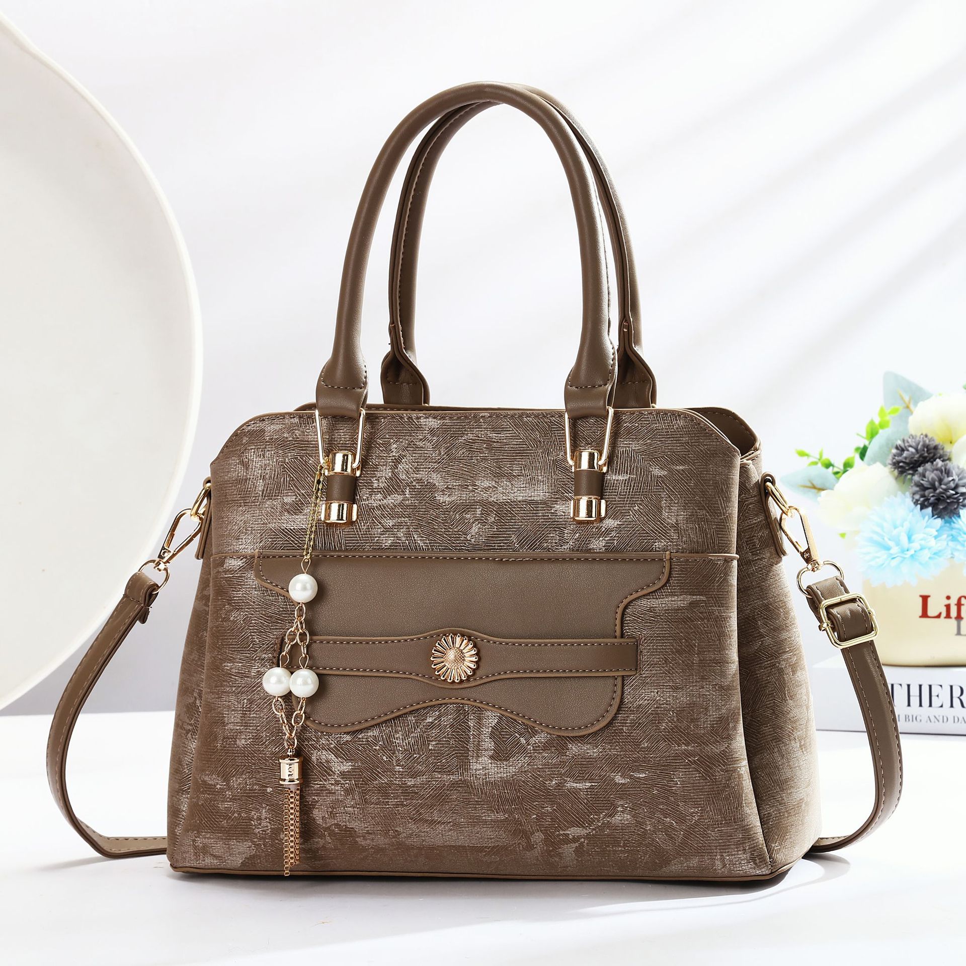 Casual de moda colgante bolso de mano temperamento atmósfera textura mochila de viaje diario mochila Handbag