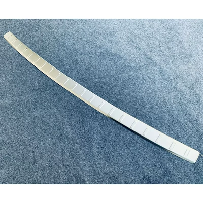 Suitable for 23-24 Mitsubishi: Other Automotive Exterior Supplies - exterior-rear-guard-silver