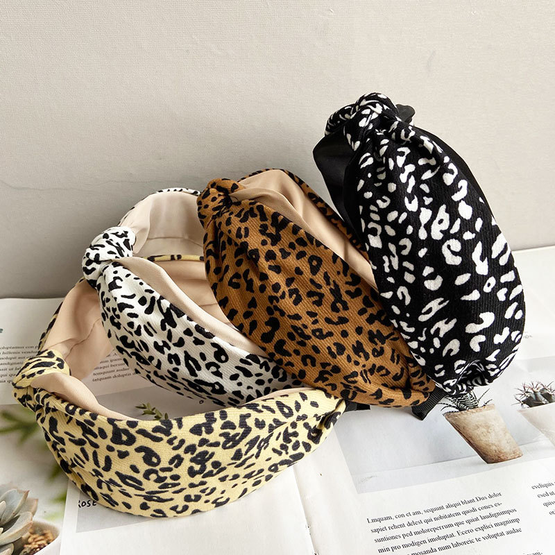 Women's Ig Style Retro Leopard Cloth Hair Band display picture 1