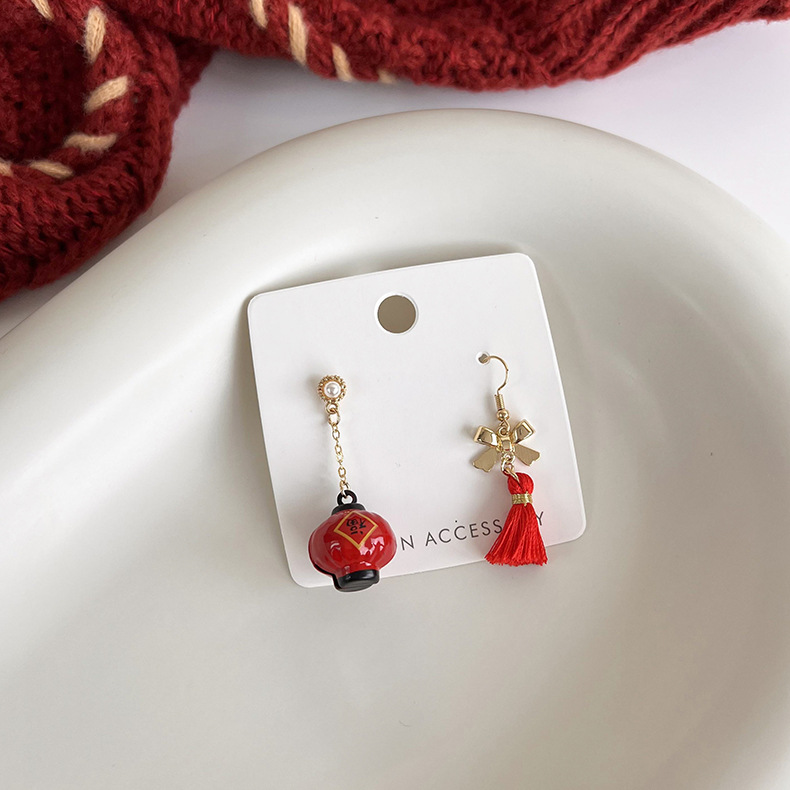 Red Chinese New Year Lantern Bow Tassel Earrings display picture 5