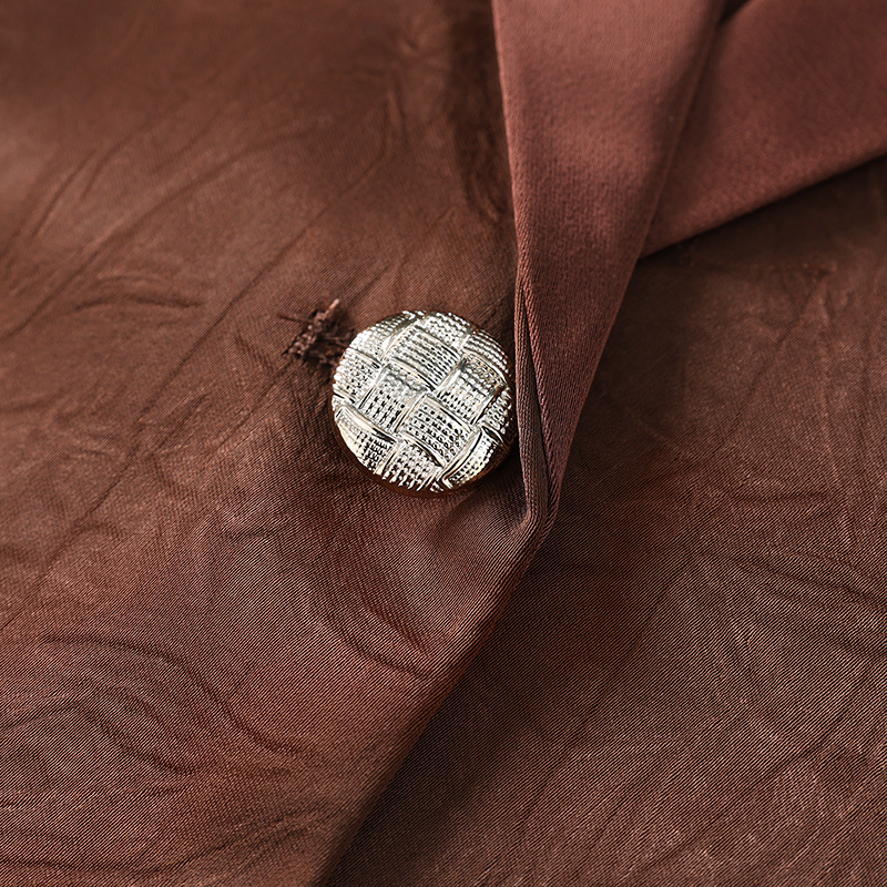 長袖のスーツのコートの女性の春の薄いタイプの2025新型の高級感の小さい背の酢酸のサテンのスーツの上着の女性