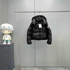 「秋冬新款」Mo家 Erea小泡芙女士方形绗缝连帽短款羽绒夹克外套