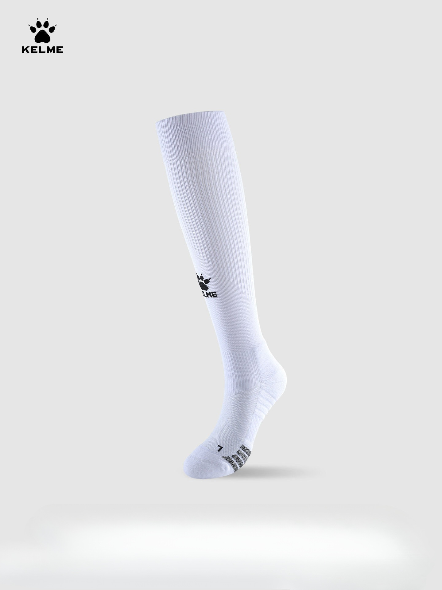 KELME men's long tube soccer socks, designed for teenagers and adults, suitable for professional matches, featuring sweat-wicking, wear-resistant, and anti-slip properties