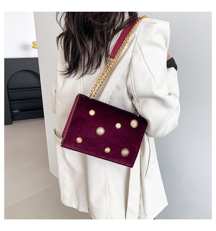 Cross-border fashionable velvet small square bag for women, simple and fashionable single-shoulder bag, new autumn and winter crossbody chain bag undefined