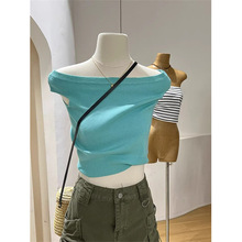 甜辣一字肩上衣女夏露肩锁骨新款别致chic韩系修身短款条纹针织衫