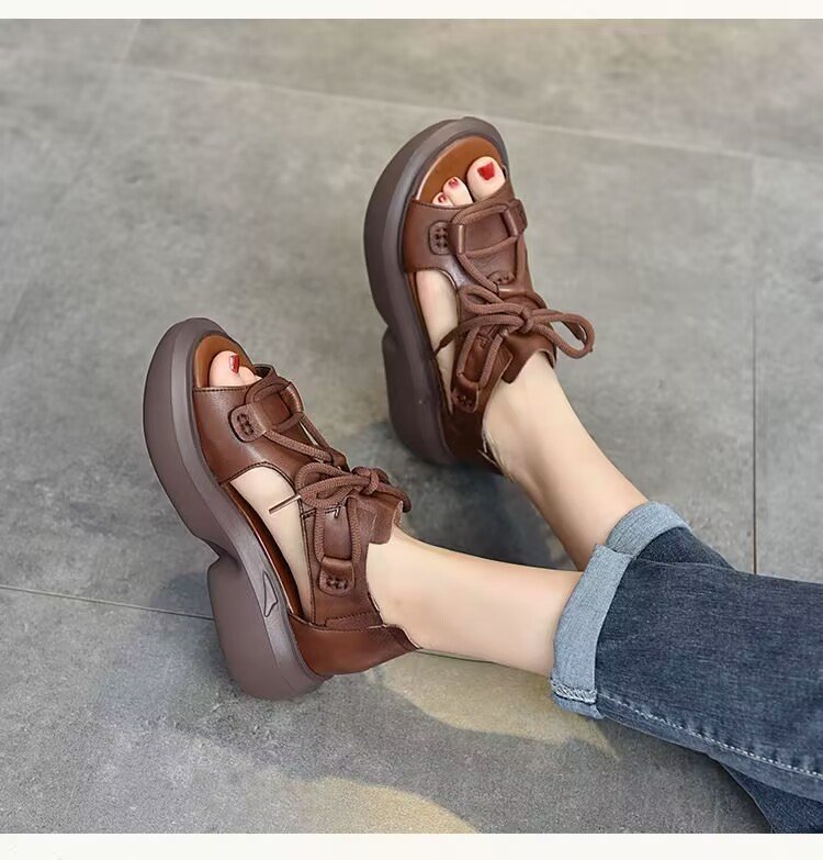 Roman muffin bottom sandalias para mujeres 2026 verano nuevo aumento de altura de fondo pescado sandalias para mujeres de edad media