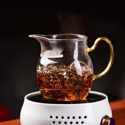 Thickened glass fair cup tea leak integrated large-capacity tea dispenser green tea tea cup filter heat-resistant crescent male cup