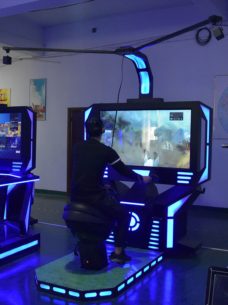 VR simulación de equitación juego de ocio equipo de entretenimiento comercial VR experiencia galería experiencia dinámica de caballo de guerra image 4