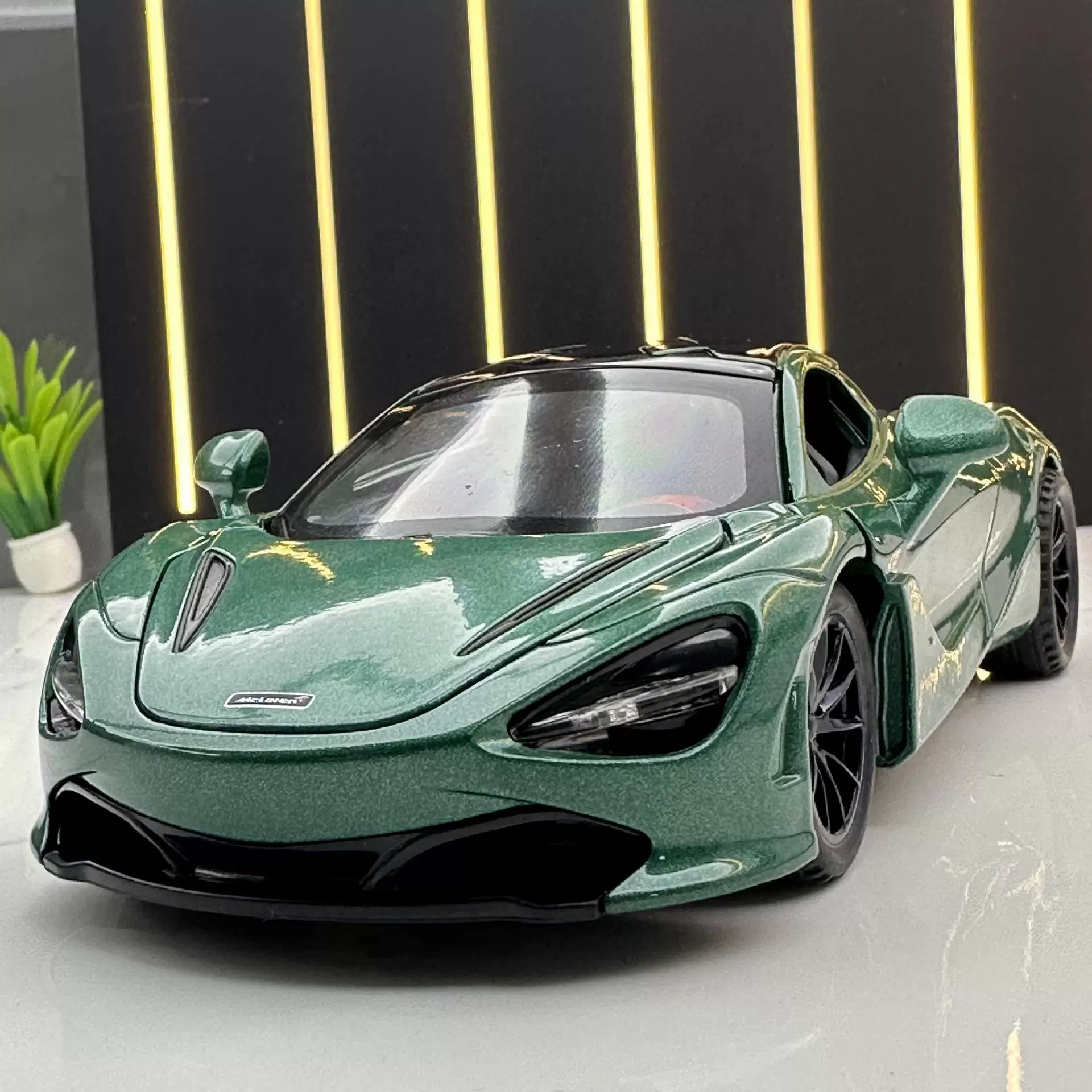 Воинственный, сплавной автомобиль, модель автомобиля, гоночный автомобиль с светом и музыкой, музыкальная игрушечная машина, минифигурка, масштаб 1:32