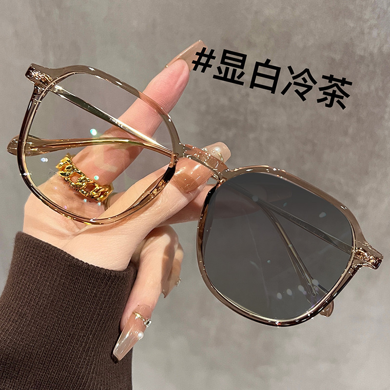 New large frame photosensitive color-changing myopia glasses plain polygonal optical glasses ultra-light girls square frame