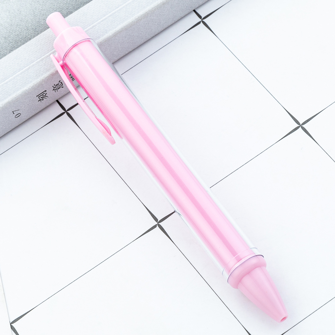 Bolígrafo de plástico transparente de papel vacío insertable diy cartón de dibujos animados bolígrafo de regalo publicitario personalizado