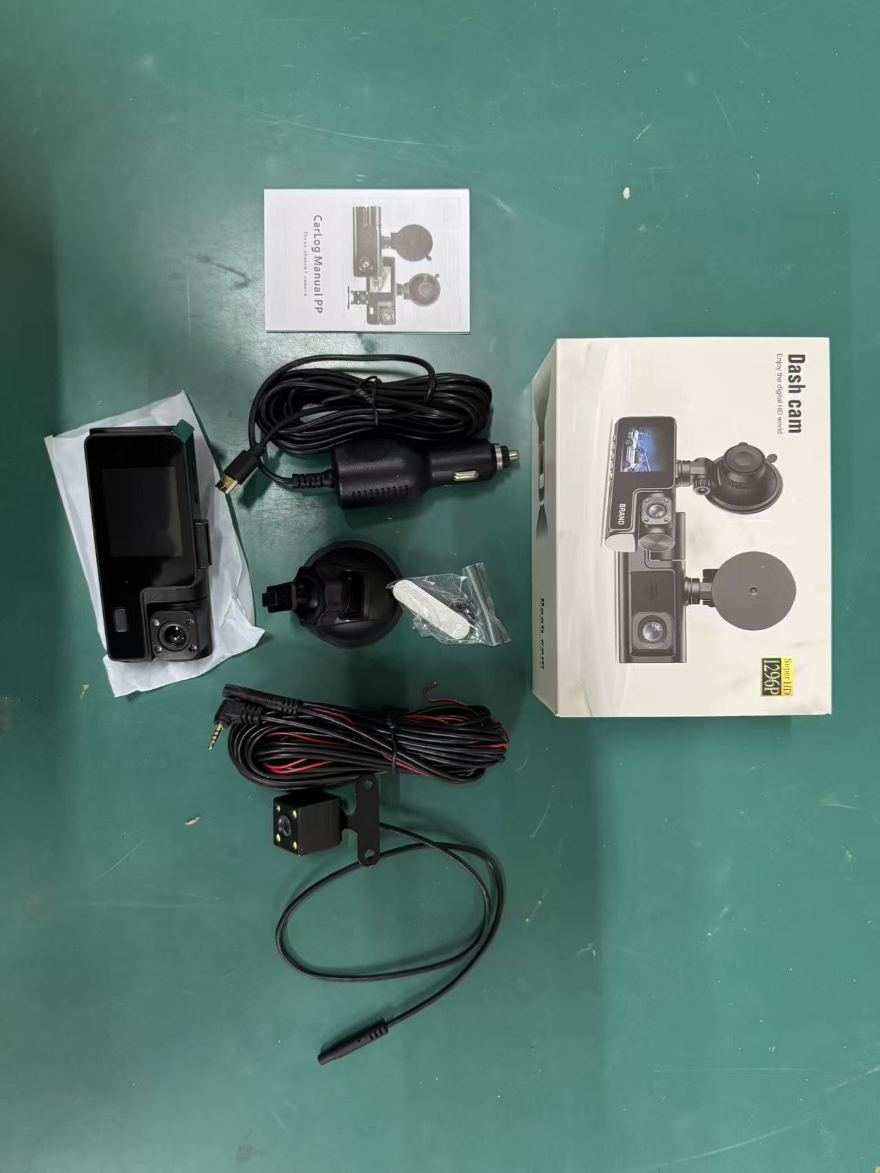 High-Definition 1080P Three-Camera Dashcam with Front and Rear Dual Recording, Reversing Image, Night Vision, Loop Recording, Cross-Border Bestseller