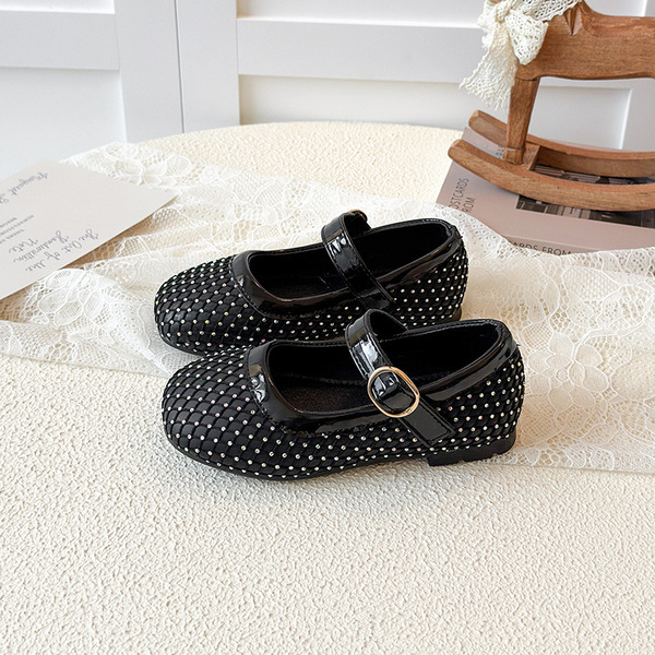 Demi-season shoes with rhinestones