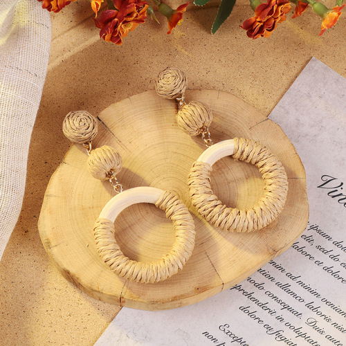 Retro holiday style grass and rattan braided earrings, bohemian seaside niche exaggerated earrings, female ethnic style earrings