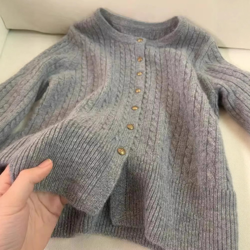 European-Style Heavy-Duty Minimalist Cable-Knit Niche Round-Neck Cardigan for Women, Spring Versatile Lazy Style Soft Wool Sweater