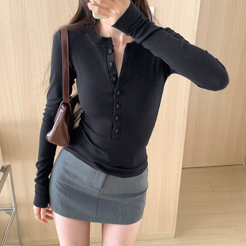 검은색