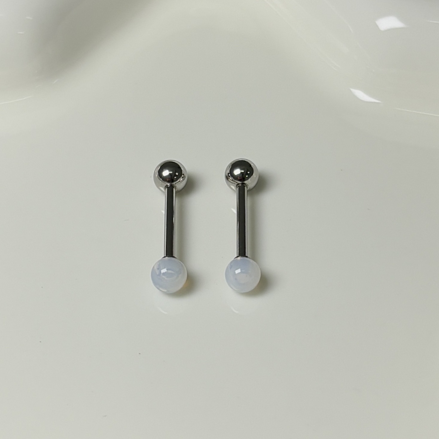 Pointed labret stud close-up product detail