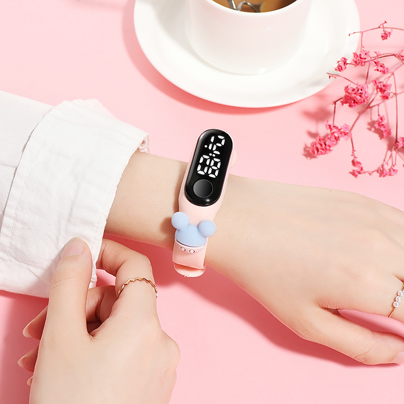 Doll bracelet