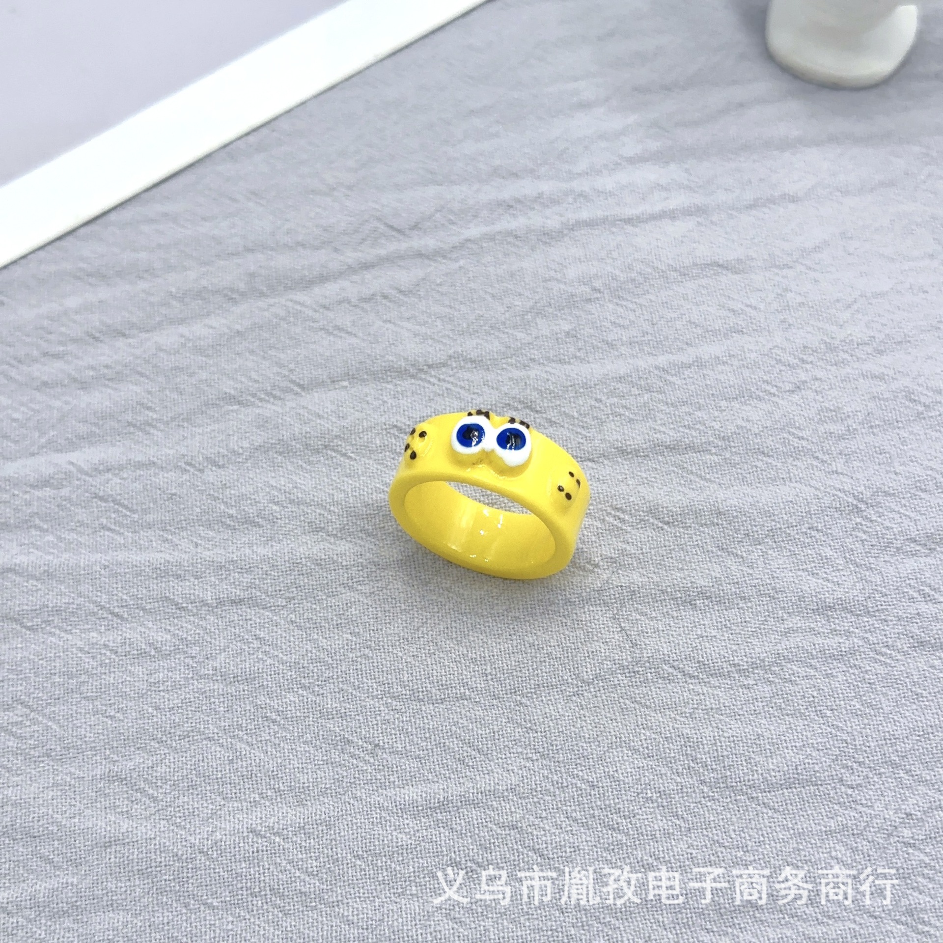 Nueva esponja del amigo bebé pintado anillo serie Paida estrella cangrejo jefe pulpo Pequeño Libro Rojo mismo estilo