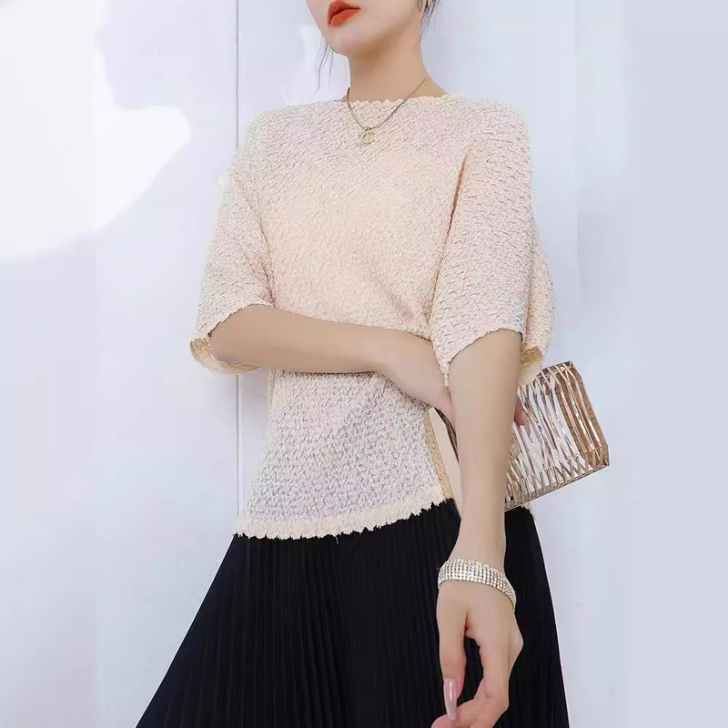 Factory direct supply summer 24 years new pleated plus size foreign style mesh hook flower pleated fashion slim T-shirt women