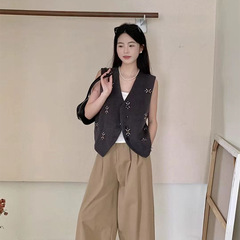 十三行复古刺绣V领无袖马甲女2025秋新款时尚气质叠穿减龄上衣