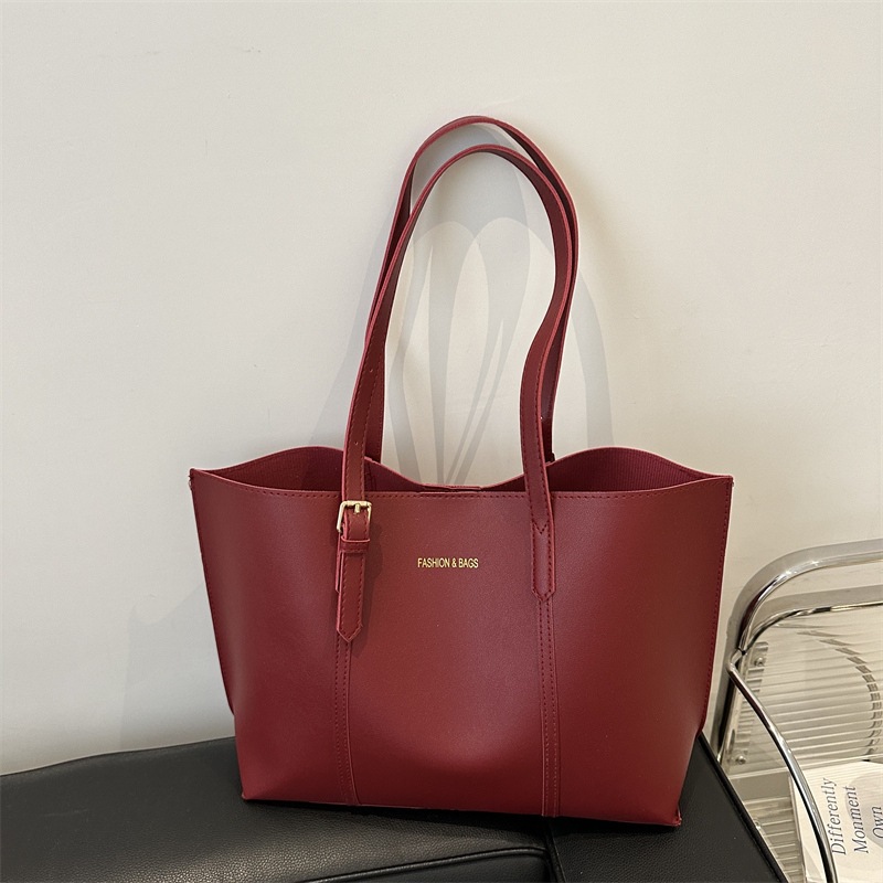 Tote Bag Winter New Style 2024 This Year's Popular Work and Commuting Shoulder Armpit Bag Simple Retro Tote Bag