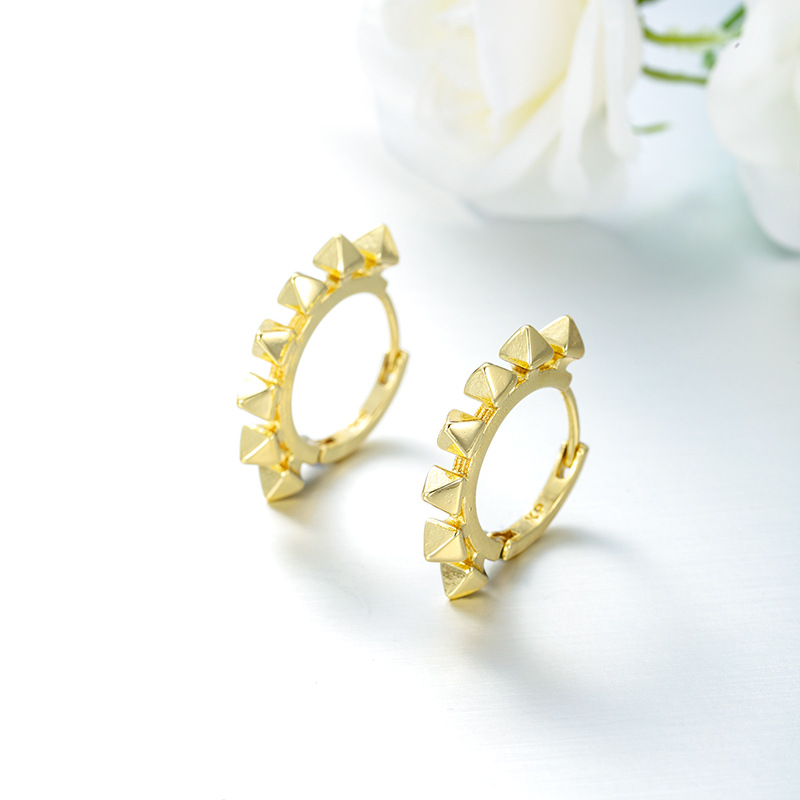 Xuping Europa y los Estados Unidos transfronterizos estilo minimalista irregular nicho personalidad pendientes de orejas clásicos moda cool pendientes al por mayor mujeres image 7