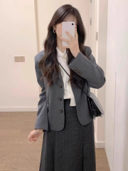 灰色西装外套女2025新款秋休闲气质名媛高级感独特漂亮小个子西服